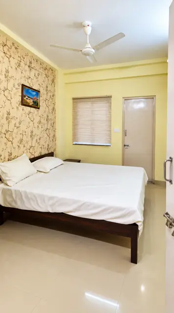 Narela G2-G6 DDA LIG flat ka bedroom