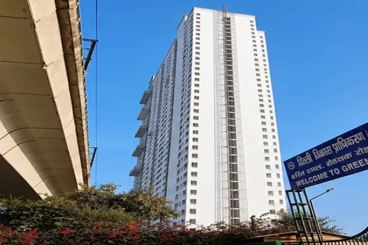 DDA Janta Awaas 2026 — Pragati 1 tower ke paas DDA ka board